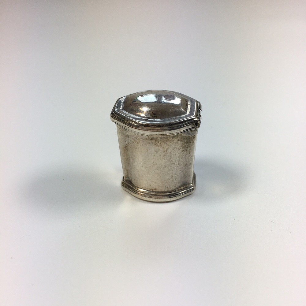 Antique Georgian Solid Silver Pill Box Unusual Design 3cm In Height