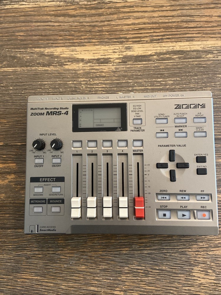 ZOOM MRS-4 Multi-trak Recording Studio without Power Cable!