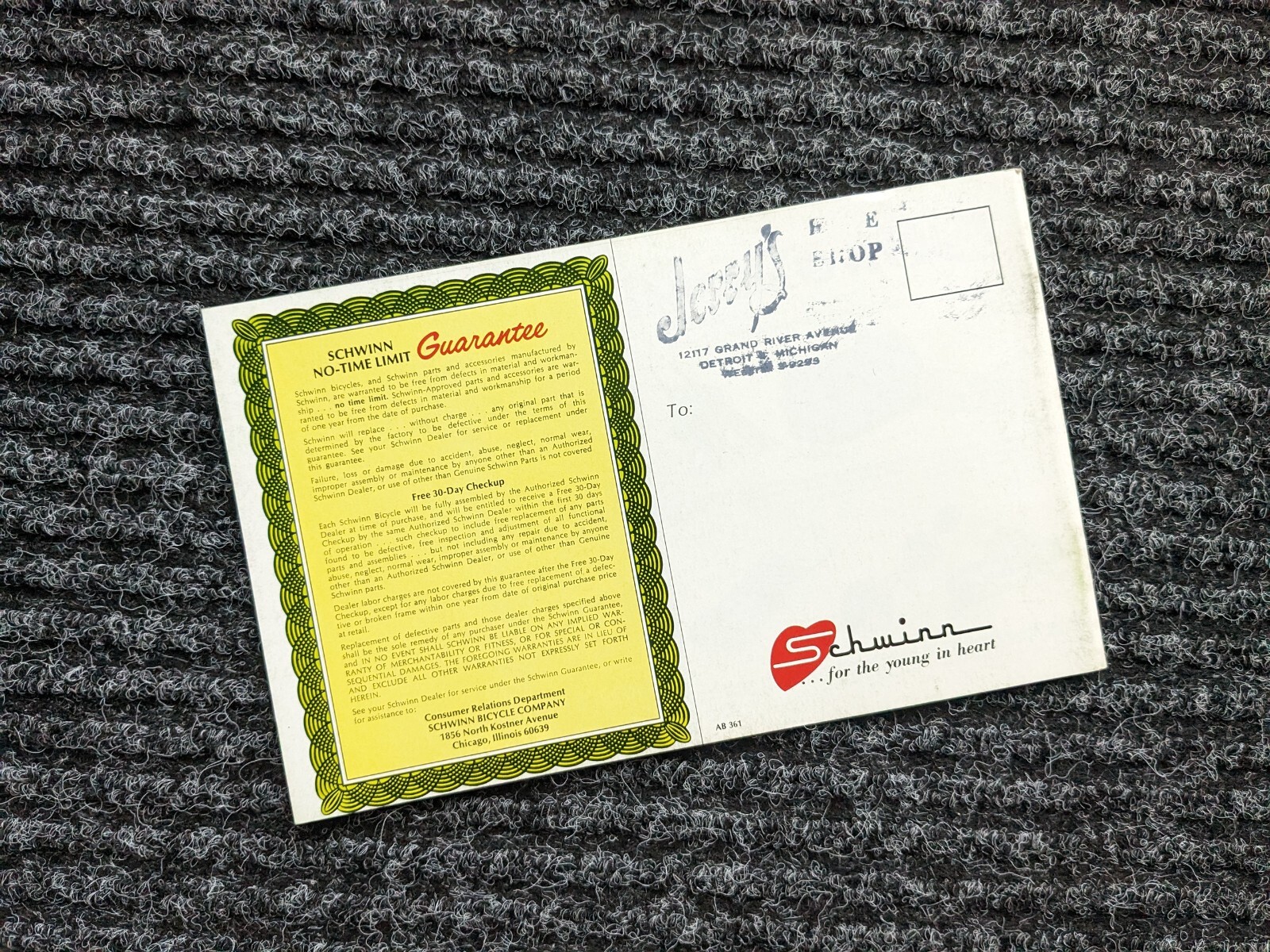 Schwinn 1972 Original Bicycle Sales Catalog~Bikes-Paramount-Stingray 72