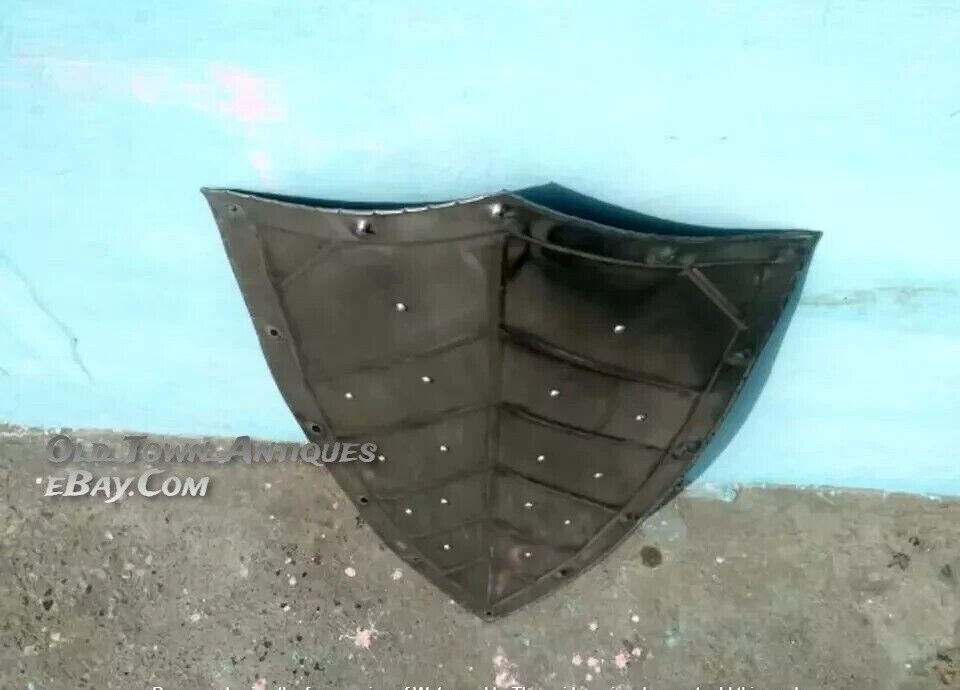 Medieval Leaf Design Pointed Shield Reenactment Cosplay Heater Shield