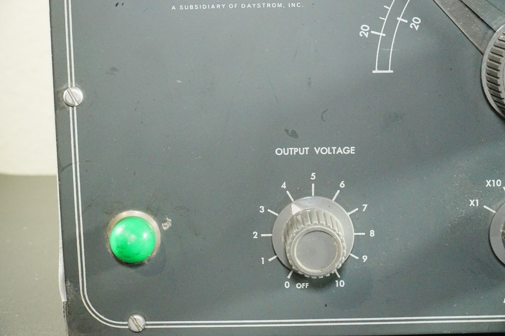 Heathkit Audio Generator Model AG-8