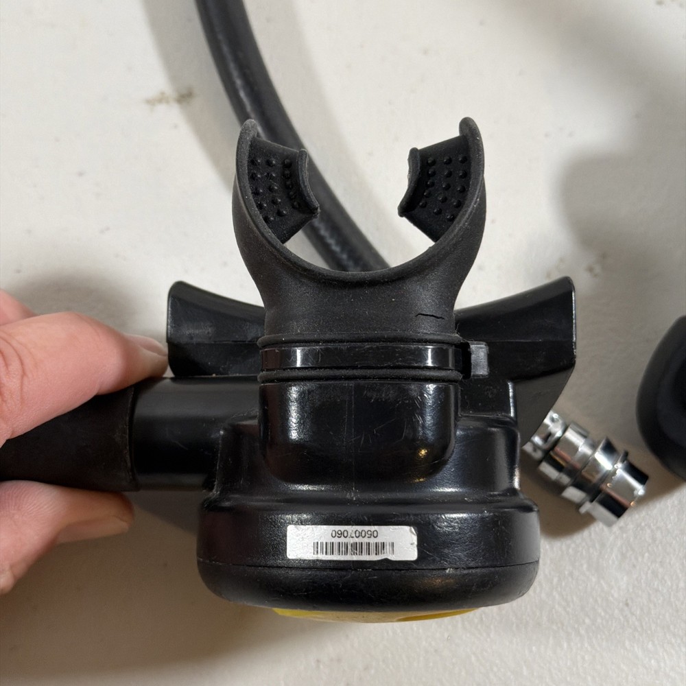 Oceanic Regulator With Alpha 7 Octopus