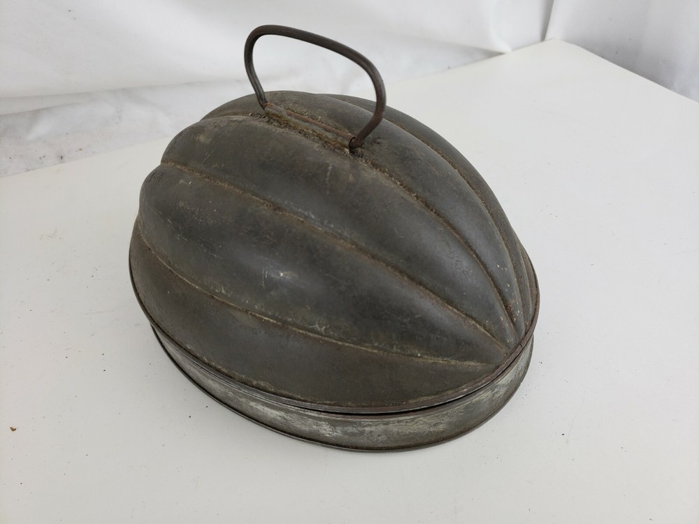 Rare unusual antique tin container ca. 1920s