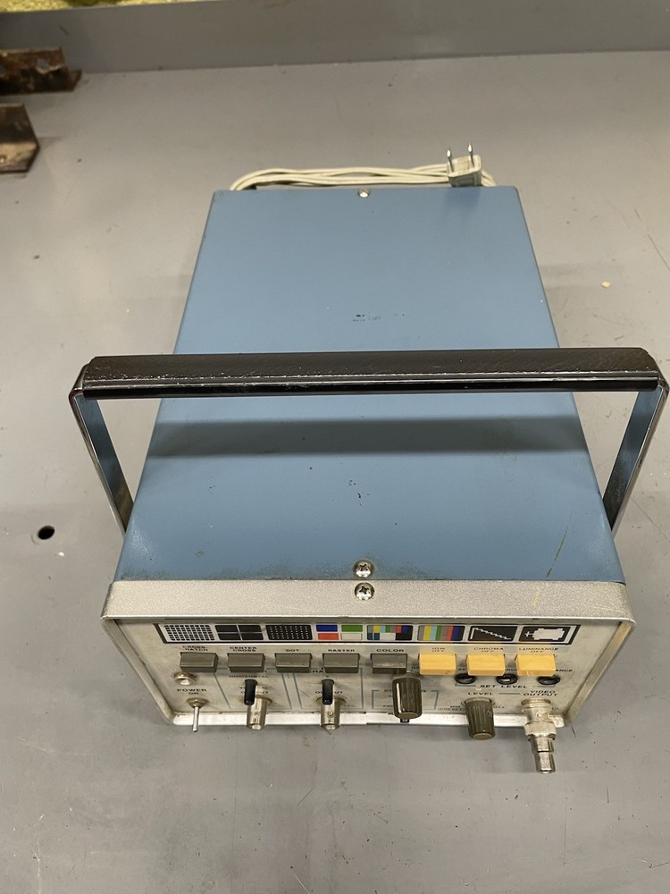 Leader LCG-396 NTSC Pattern Generator – Untested- Does Power On