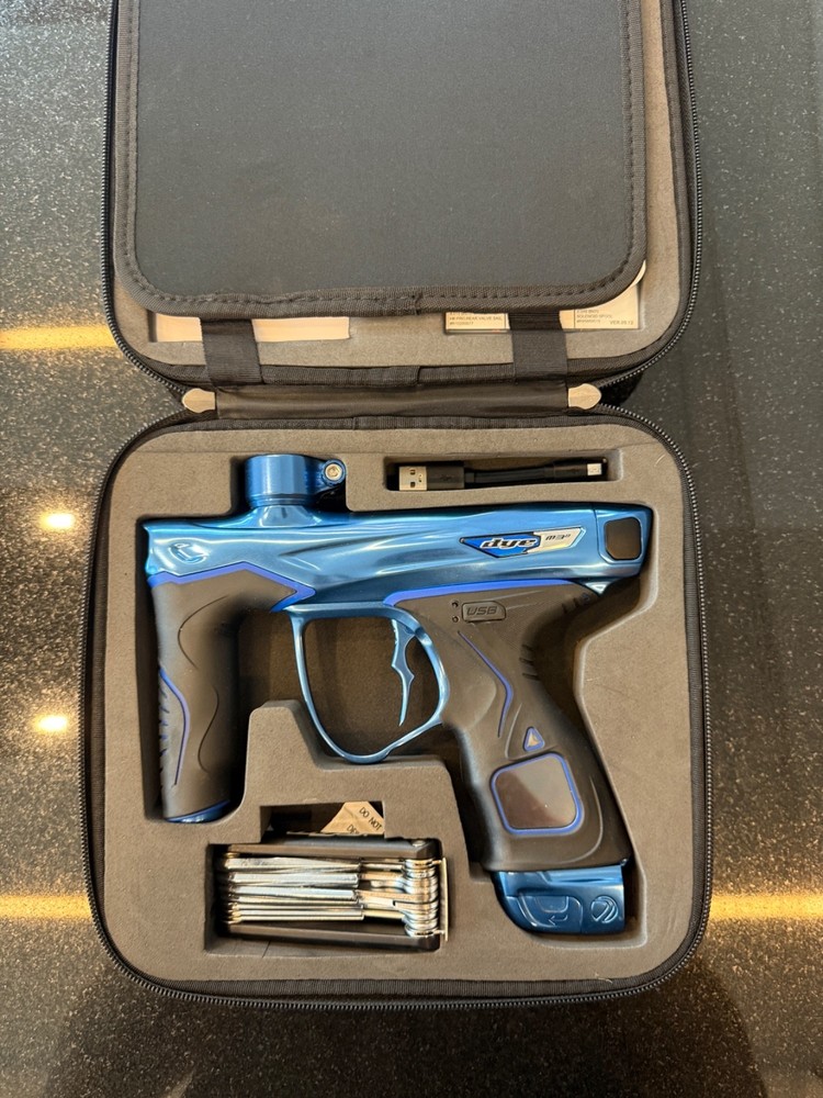 Dye M3 Paintball Marker - Deep Blue