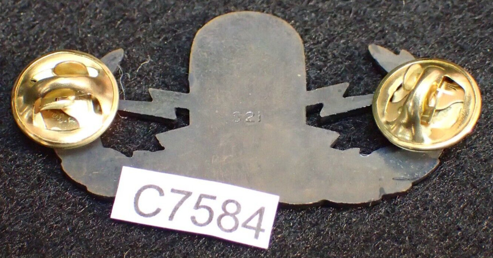 Cold War US Army EOD Explosives Ordnance Disposal Qualification Badge Subdued D2