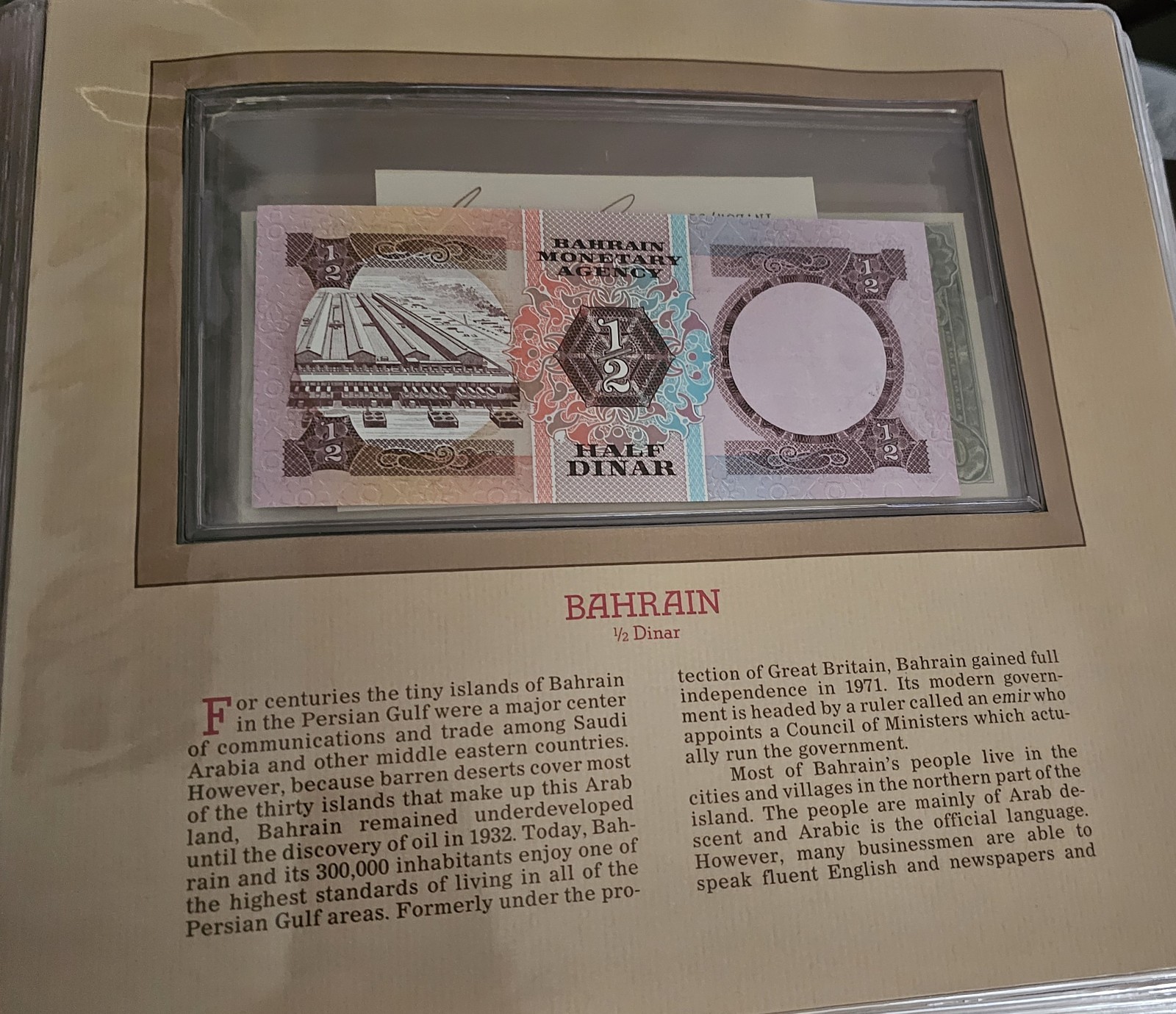 Most Treasured Banknotes of the World album of 50 Notes - All CU