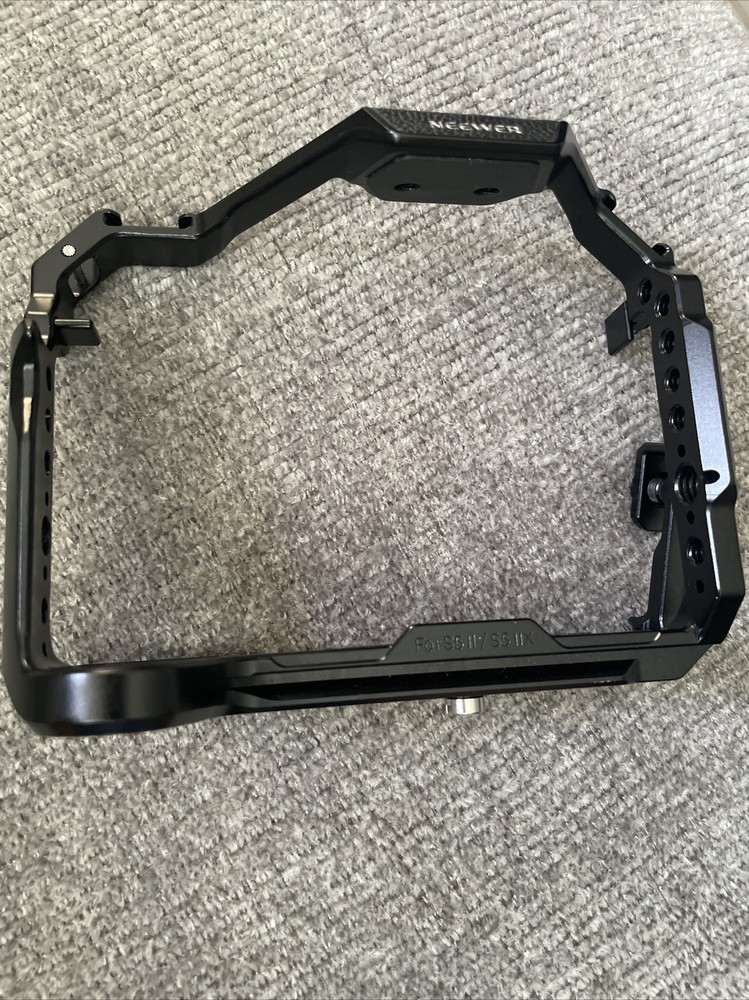 Neewer Camera Cage for RS2 RS3 Camera Cage Only - No Box