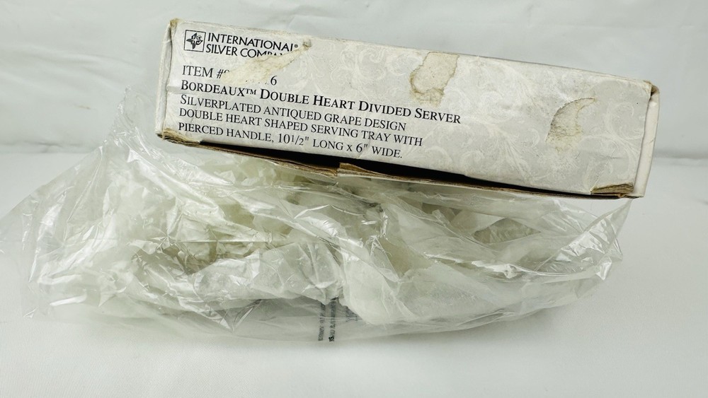 Vintage Silver Plated Double Heart w/Grape Leaf Pierced Handle Platter Bowl Dish