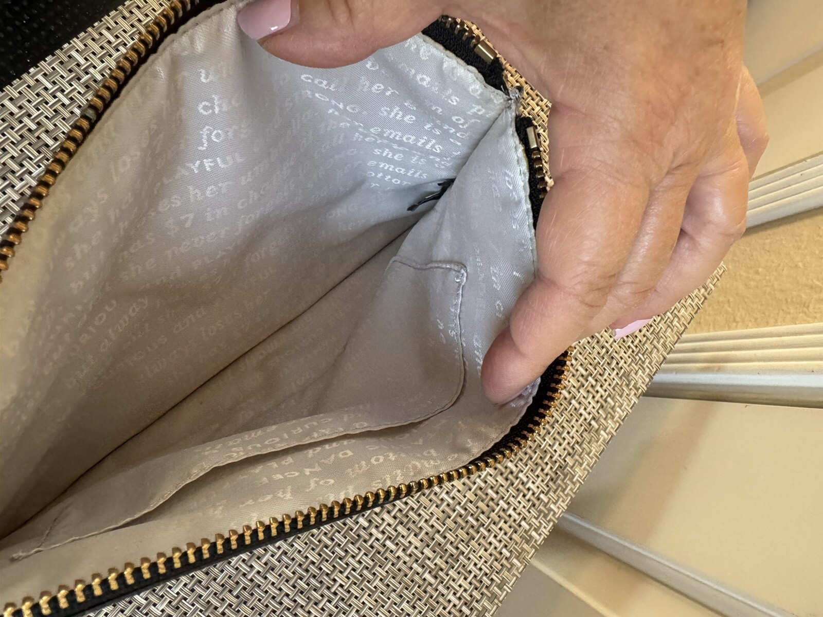 KATE SPADE X DISNEY Mickey Minnie Mouse Comic Medium Corner Zippered Wristlet