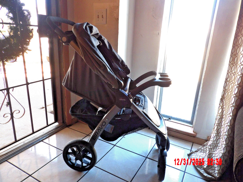 Chicco Bravo Quick Fold Stroller