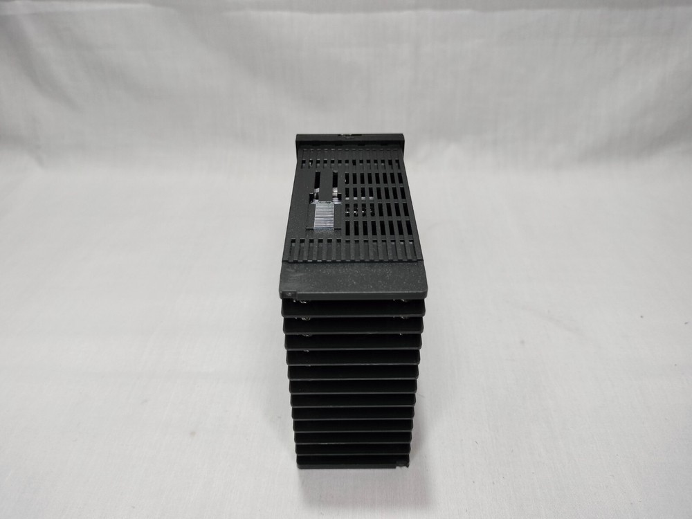 RKC Instruments CB400 FK03-V*AB-NN/A/Y Digital Temperature Controller