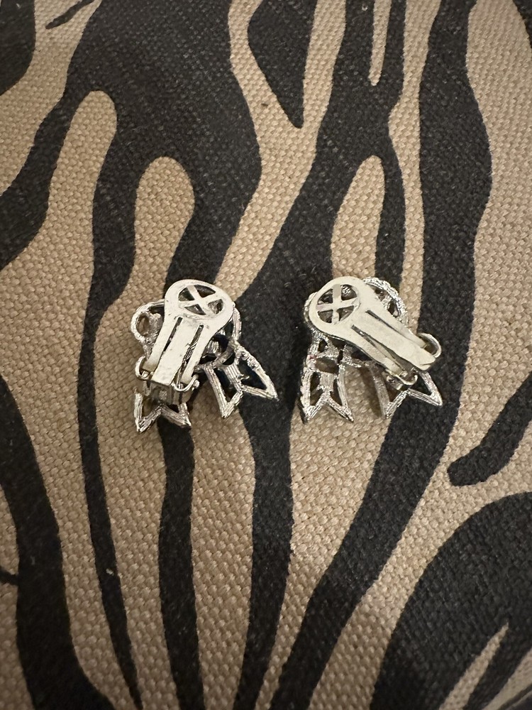 vintage clip on earrings