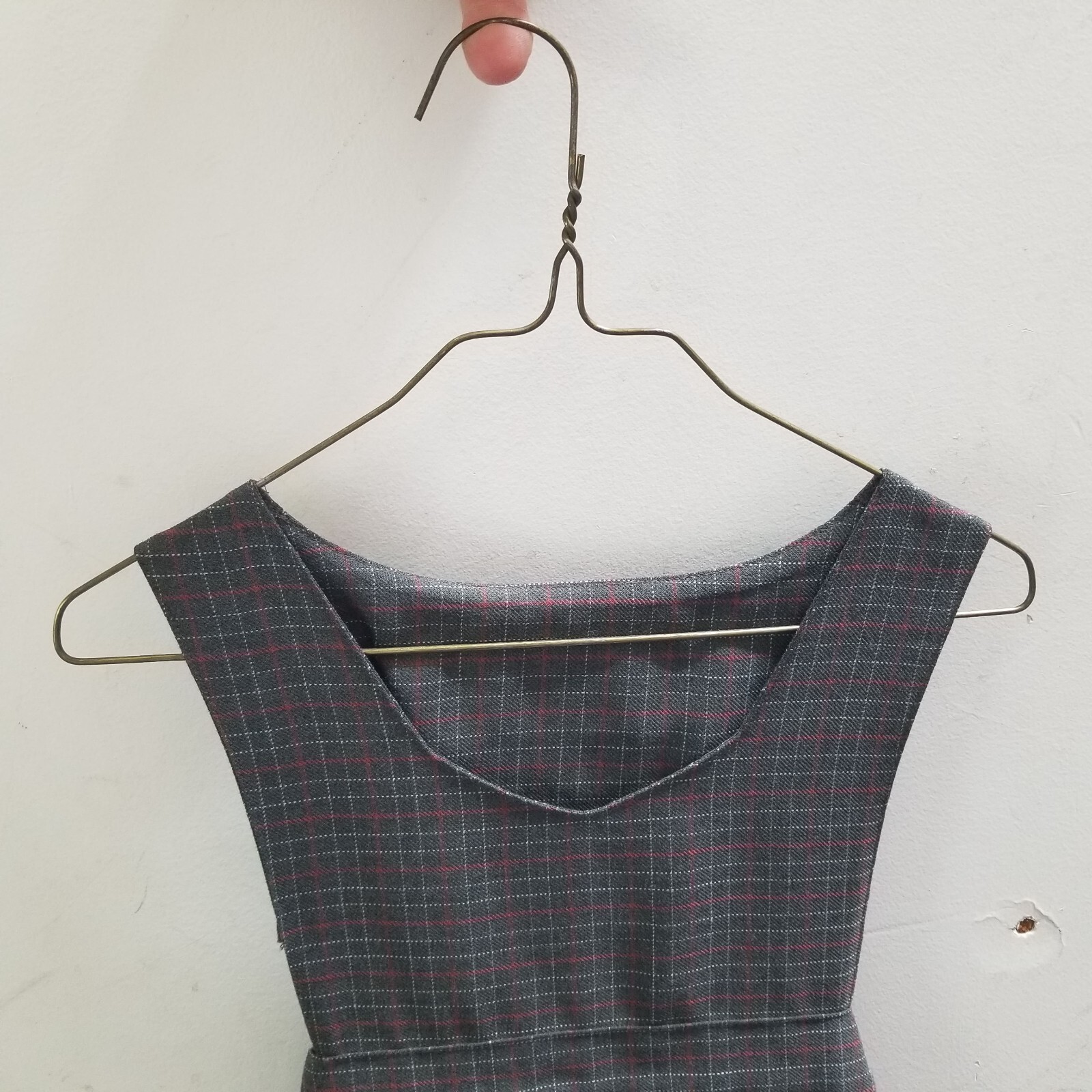 Box of 100 pcs, 13 inch Metal Wire Clothes hangers, 13 gauge, color gold, Used