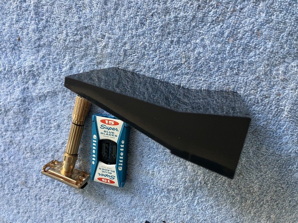 Vintage Gillette Executive Adjustable Razor D3