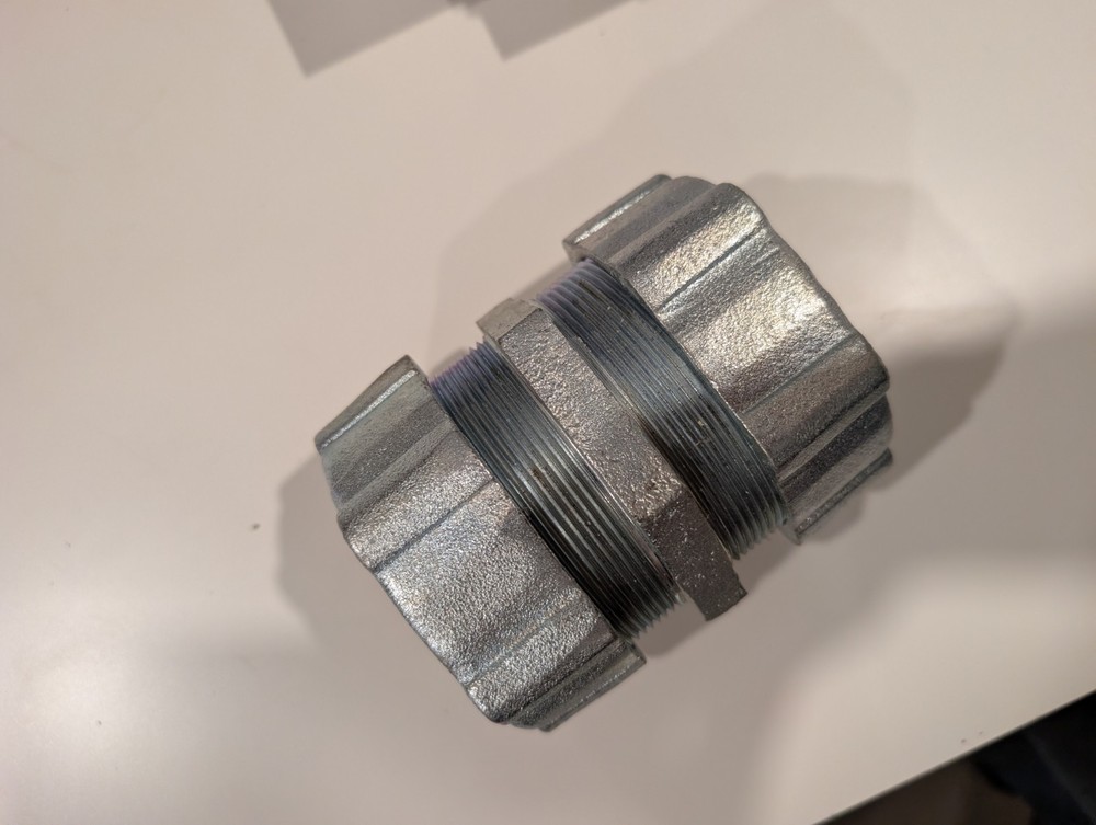 2 1/2" rigid metal conduit malleable compression coupling