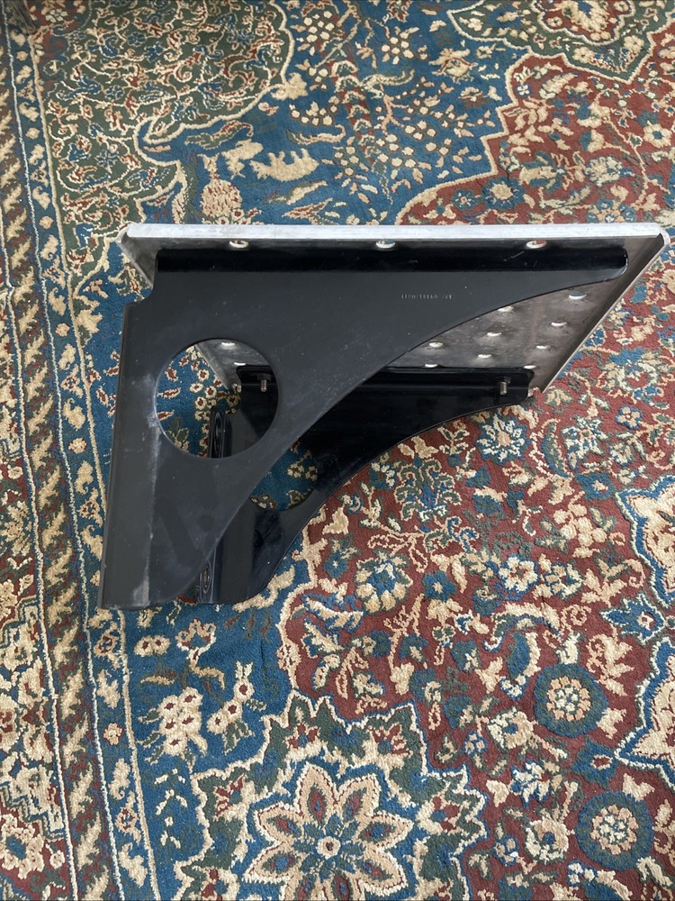 FREIGHTLINER CASCADIA 125 DECK (CATWALK) STEP 3583536