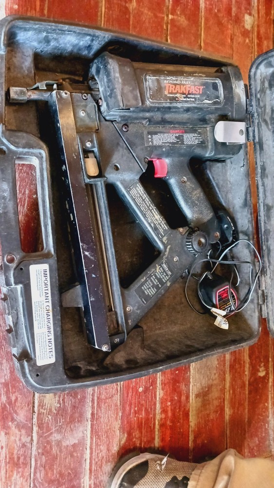 Ramset TrakFast Redhead ITW 1200Redhead