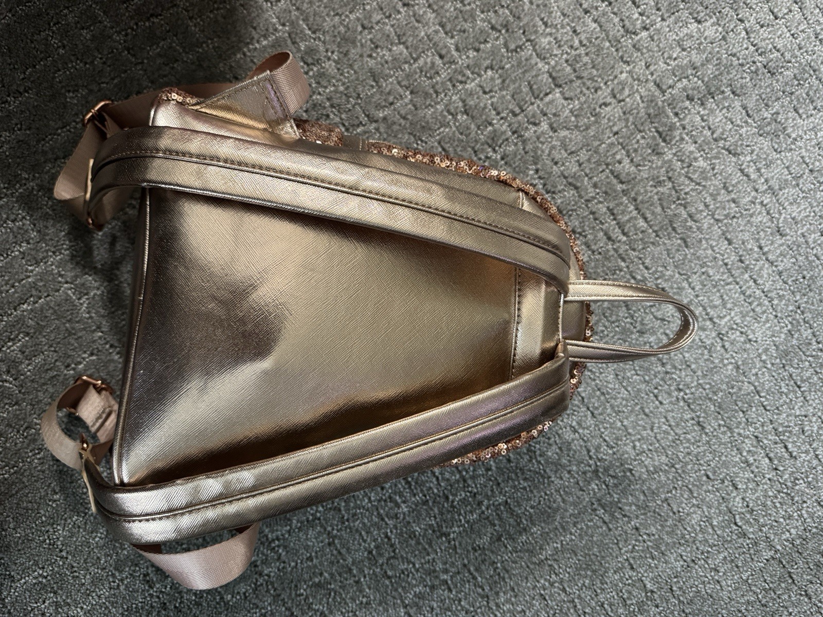 Loungefly Gold Sequin Minnie Mouse Mini Backpack Disney Parks Exclusive