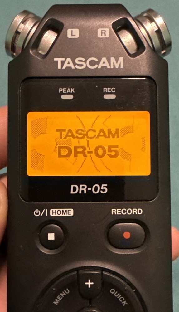 TASCAM DR-05, Linear PCM Recorder & 2GB microSD card EUC Tested & Working
