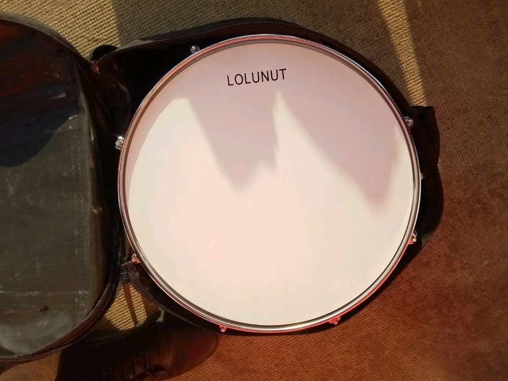 Lolunut Snare Drum With Case