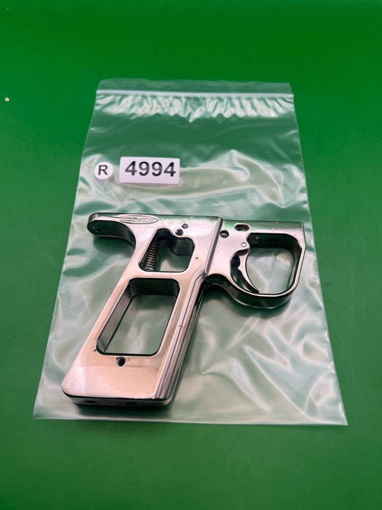 Dye Single Finger Hinge Autococker Frame