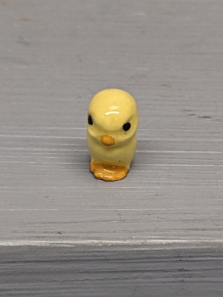 Tiny Hagen Renaker Big Headed Chick