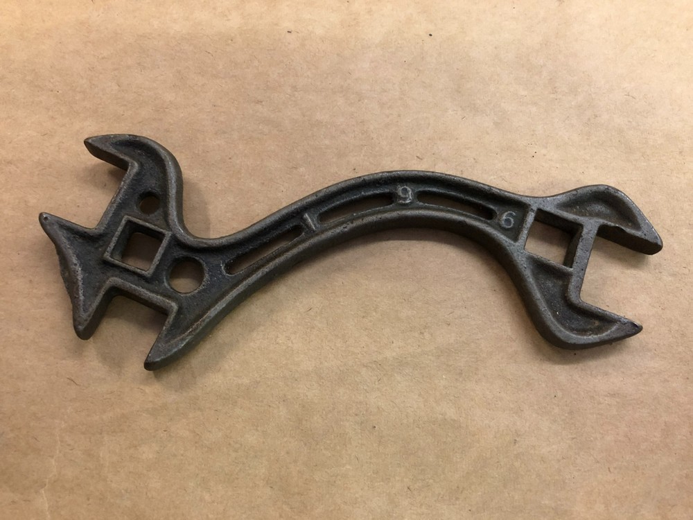 Vintage Deere & Mansur 196 Multi Size Farm Implement Wrench Tool