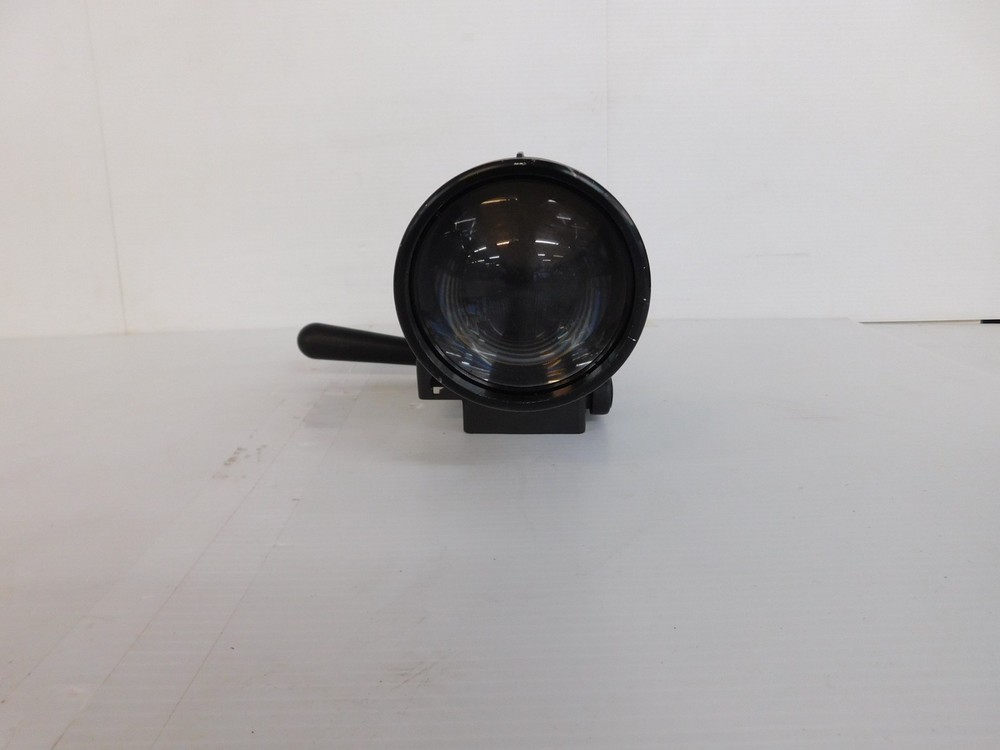 ^^ LOWEL PRO POWER LED DAYLIGHT (SLJ36)