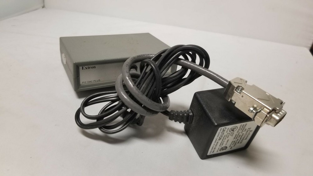 EXTRON P/2 DA2 PLUS VGA DISTRIBUTION AMPLIFIER with cable and power adapter