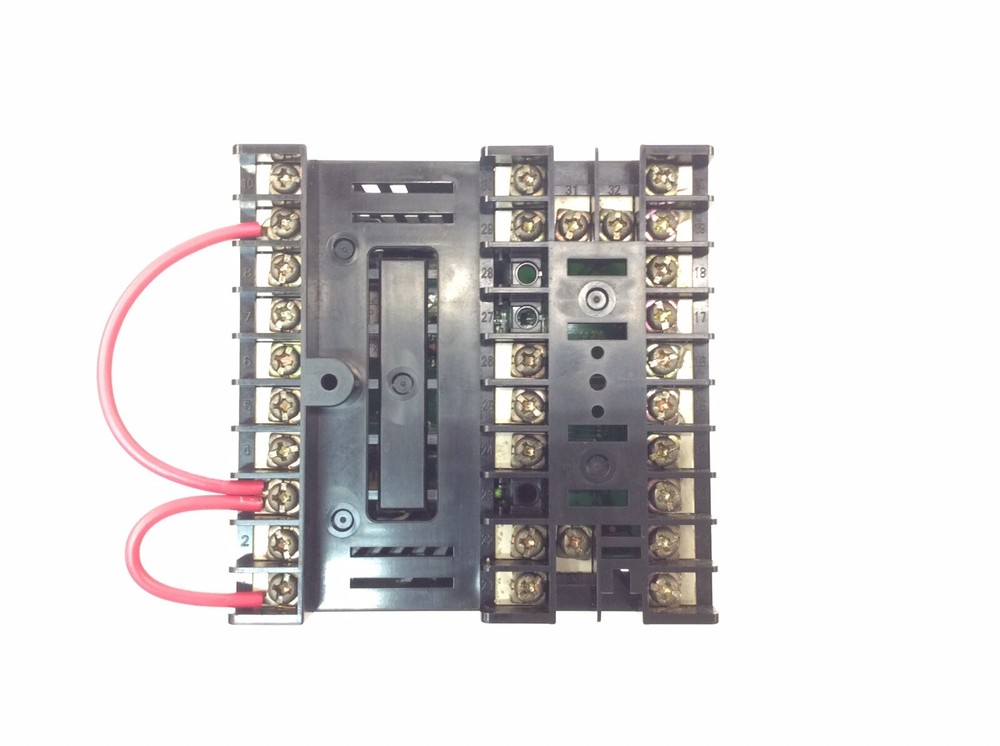 Omron E5AK-TAA2-500 Process, Temperature Digital Controller Relay LED 100~240VAC