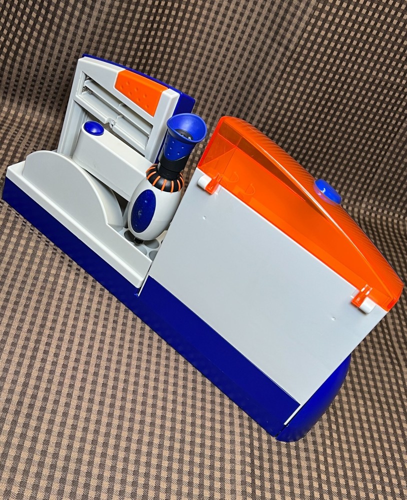 2002 Discovery Kids Ultimate Forensics Science Whodunit? Lab Kit Microscope Set