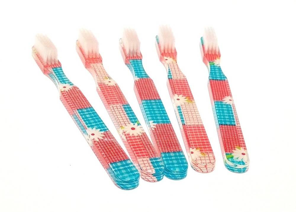 5-PACK Red Blue Daisy Designer Toothbrush  By Alan Stuart