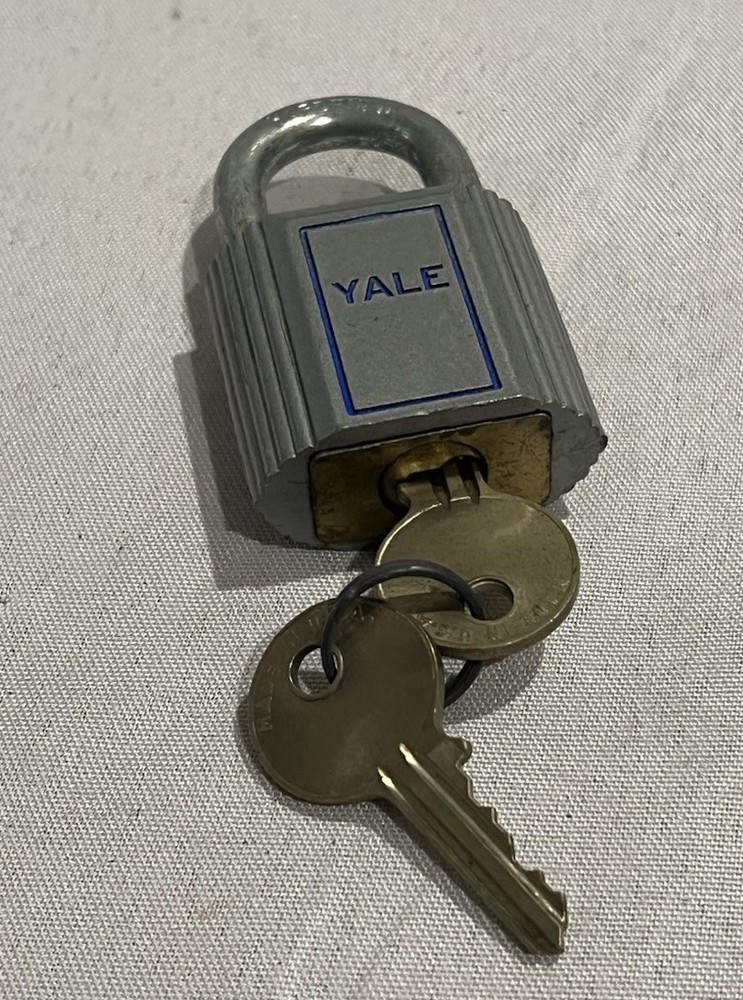 Silver Chrome Blue Logo Yale Padlock With Keys
