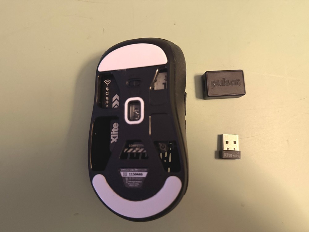 Pulsar Xlite V2 Mini Wireless Gaming Mouse - Black