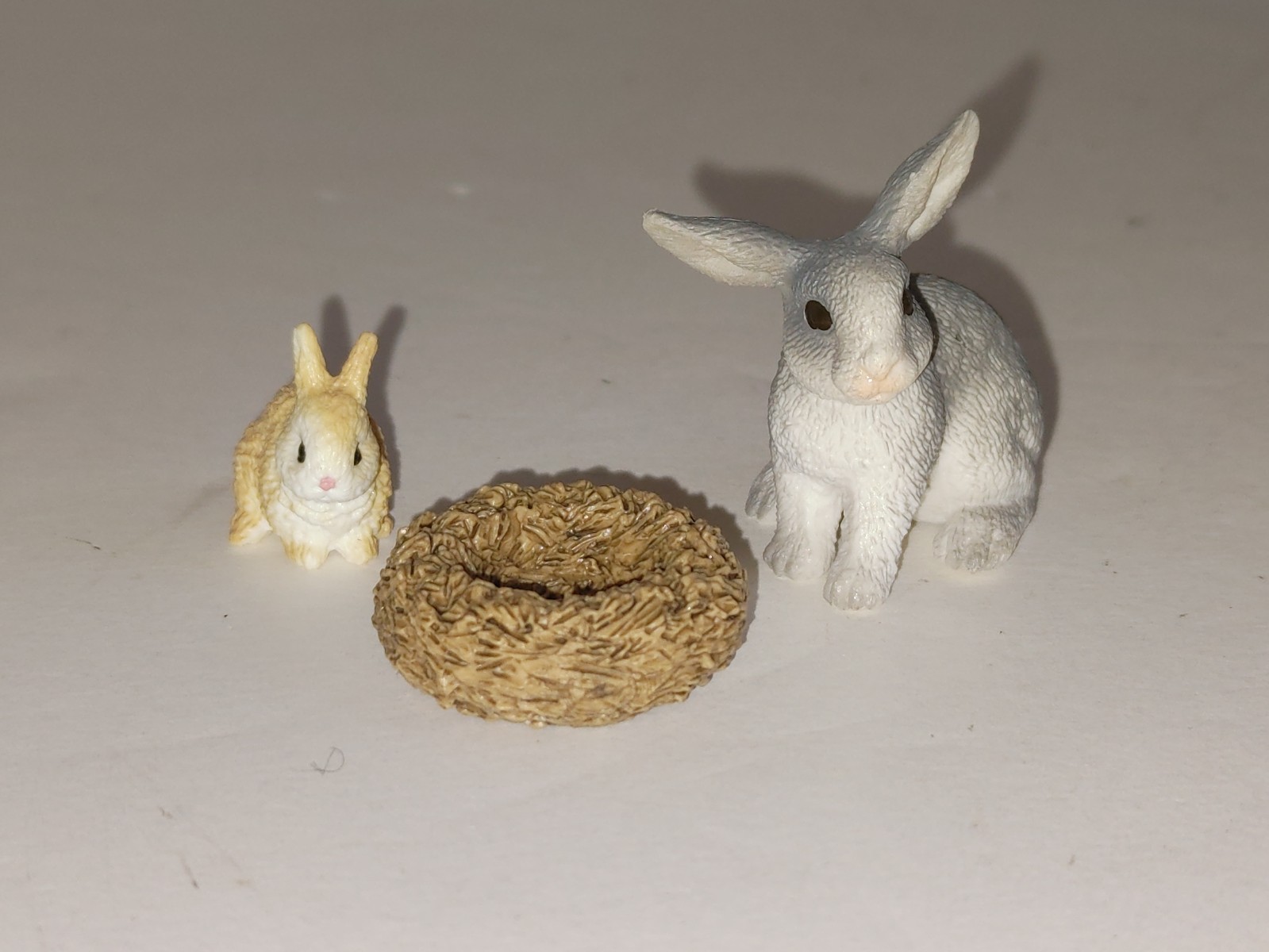 Schleich Bunny Rabbit 2016 Figure Nest Easter Figurine 3 piece
