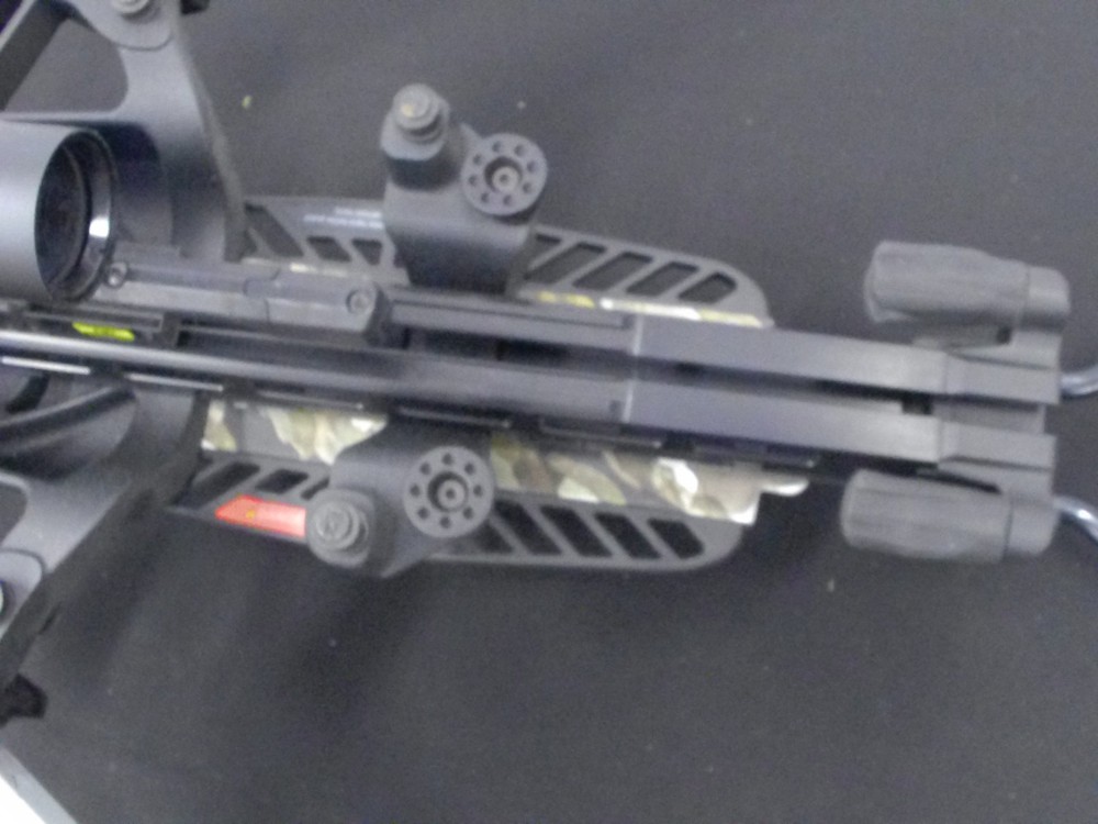 Tenpoint Siege 425 Crossbow ACUSLIDE W/100YD SCOPE- NWT - NEEDS STRING