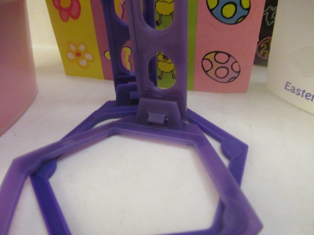 Easter Egg Decorating Kit (Cups, Magic Crayons, Dye Tablets, Egg Dippers & More)