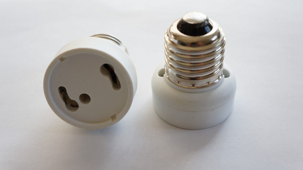 (5pcs) E26 MediumEdison Screw to GU24 Bin-Pin Base Socket Adapter Converter