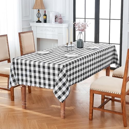 Gingham Tablecloth – 71" x 55" (Rectangular) Gingham (Scalloped Edge) - Black