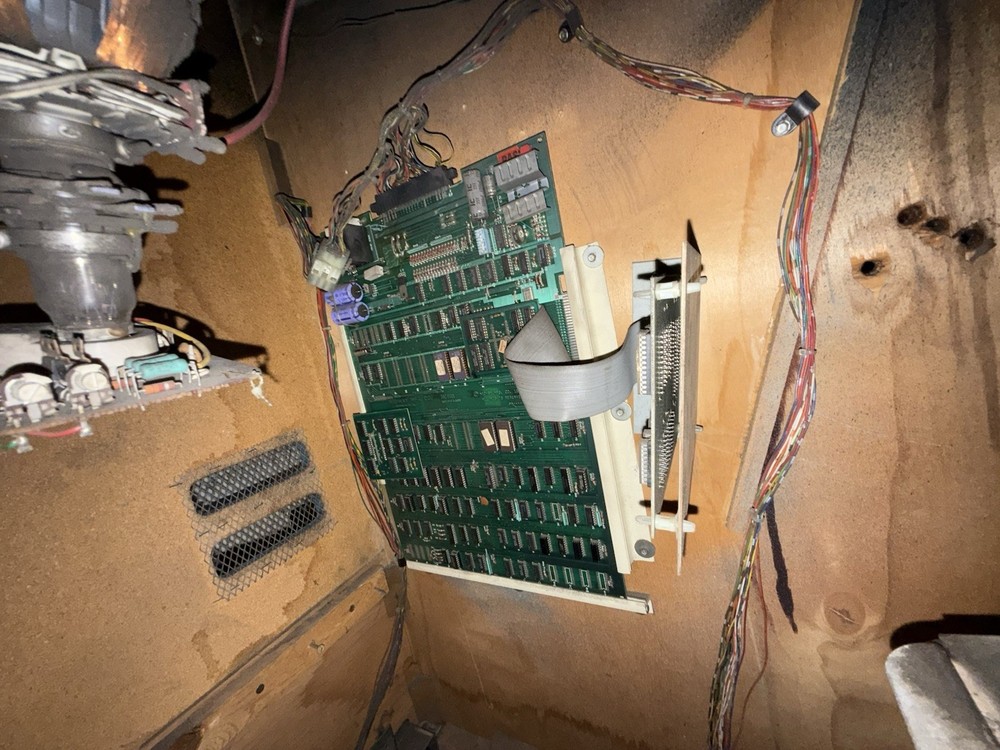 MS PAC-MAN ARCADE MIDWAY 1981 MACHINE