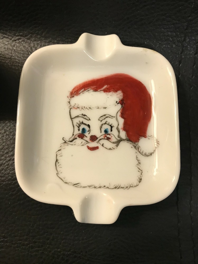Hand Painted Signed Individual Nesting Christmas Ash Tray Set with Holder 1978