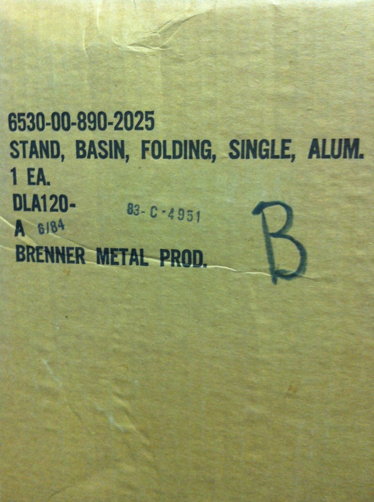 NEW IN BOX FOLDING ALUMINUM BASIN STAND w/ CASE MILITARY ISSUE CAMPING