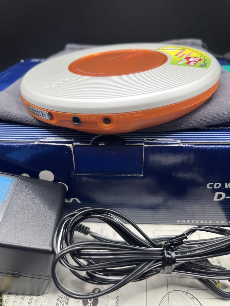 Sony D-EJ785 CD Walkman CD Player Tested Working Boxed