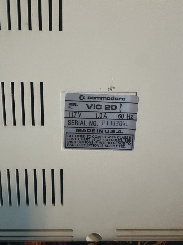 Commodore VIC-20 Computer Untested With Box Vintage Used