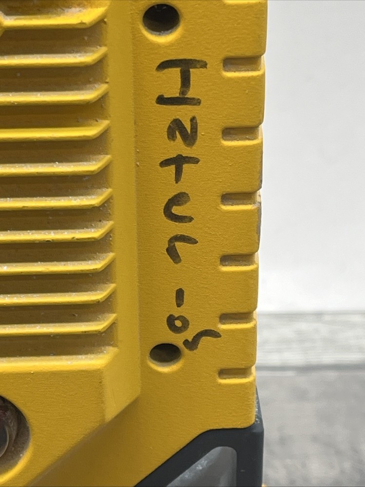 utilitech 1500-lumen portable work light. Used. {53}