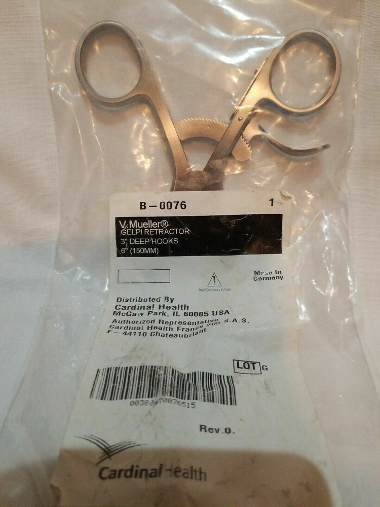 V. Mueller B-0076 Gelpi Retractor 3" Deep Hooks 6" MJ3