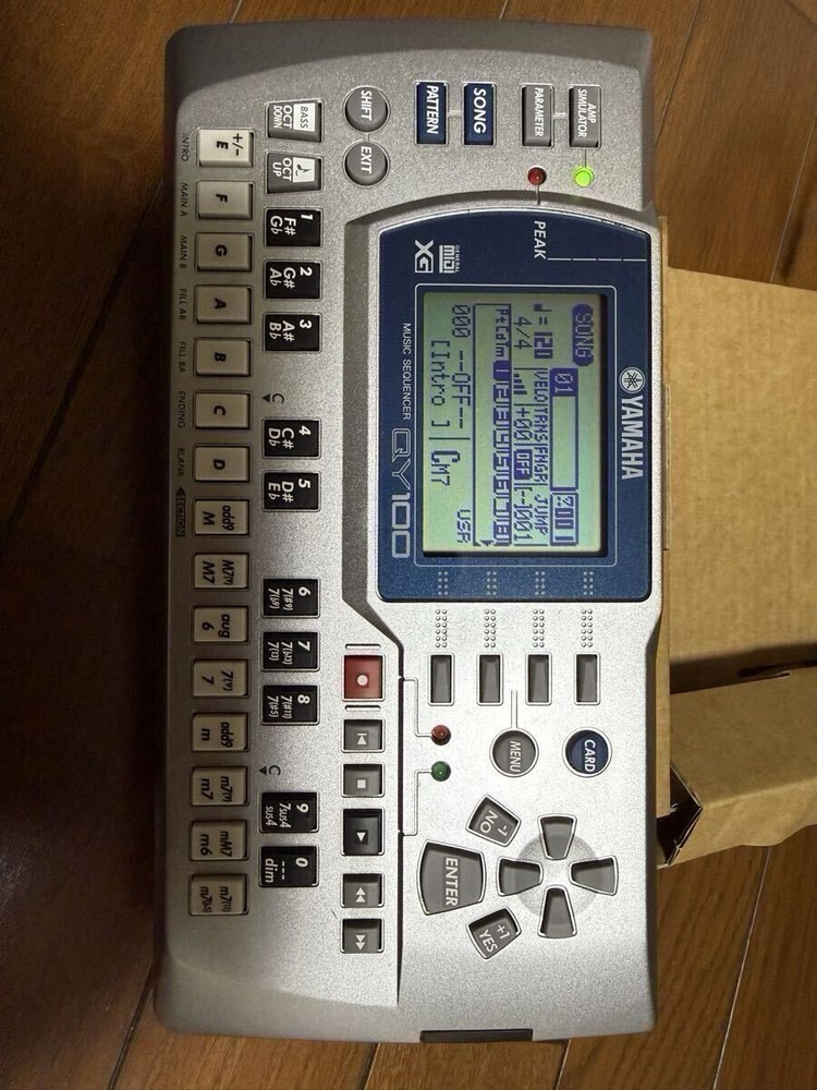 YAMAHA QY100 Sampler Sequencer Sound Module Rhythm Machine #0007