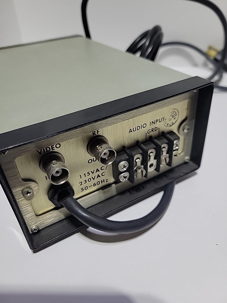 Vintage DYNAIR MINI-MOD II