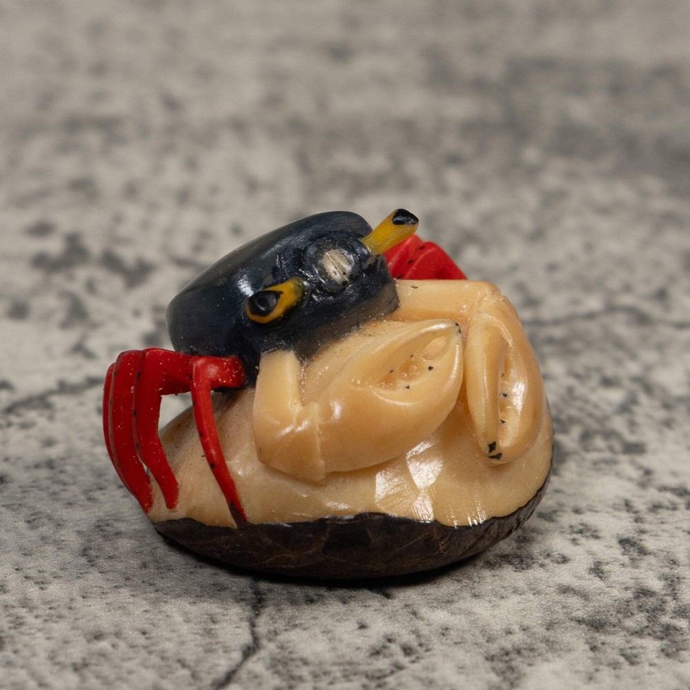 Red And Blue Crab Tagua Carving